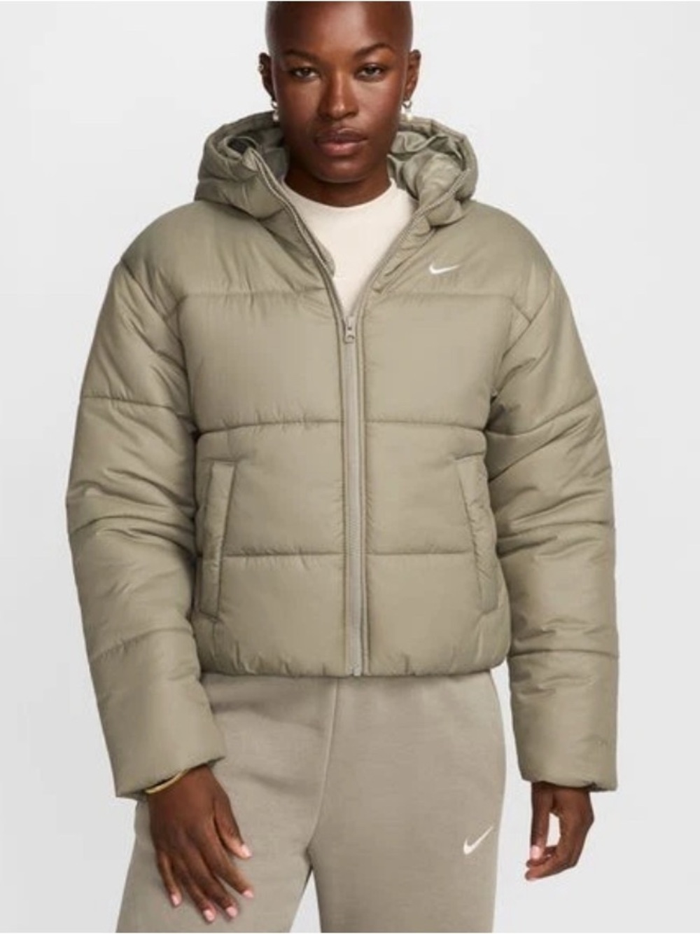 Nike Therma-Fit Loose Hooded Puffer Jacket Women’s Size Medium (NWT)